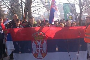 (FOTO) JAKUB KRASNIĆI PITA: Da li je ovo nezavisno Kosovo?