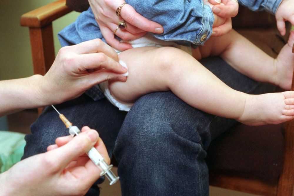 OD PONEDELJKA U DOMOVIMA ZDRAVLJA: Stigle vakcine protiv malih boginja, zauški i rubeola