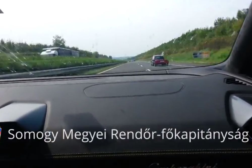 (UZNEMIRUJUĆI VIDEO) OD LAMBORGINIJA PRAH I PEPEO: Snimali vožnju na 330 km/h, a onda se čuo vrisak!