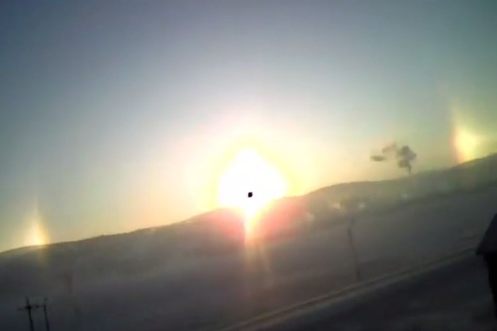 (VIDEO) OVO SE RETKO VIĐA: U Mongoliji zasijala tri sunca!