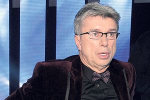 PREBLEDEO KAO KRPA: Saša Popović se zaglavio u liftu!