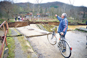 Od jutros pada sneg, ali opada nivo reka na jugu Srbije