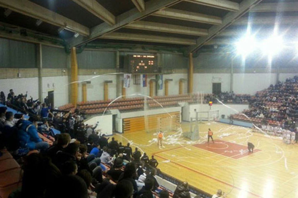 SPEKTAKL: Košarkašice Partizana pobedile u Boru pred više od 2.000 gledalaca
