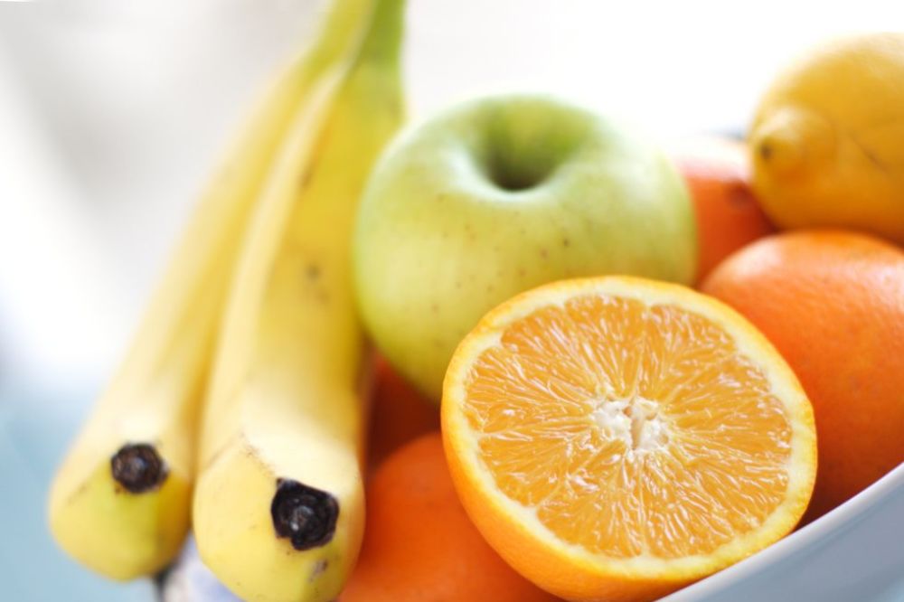 VODITE RAČUNA ŠTA JEDETE: Ovo voće i povrće ima najviše otrova u sebi