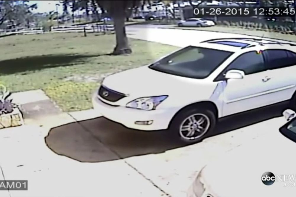 UZNEMIRUJUĆI VIDEO: Tražio od devojke da pobaci, a onda je pregazio autom!