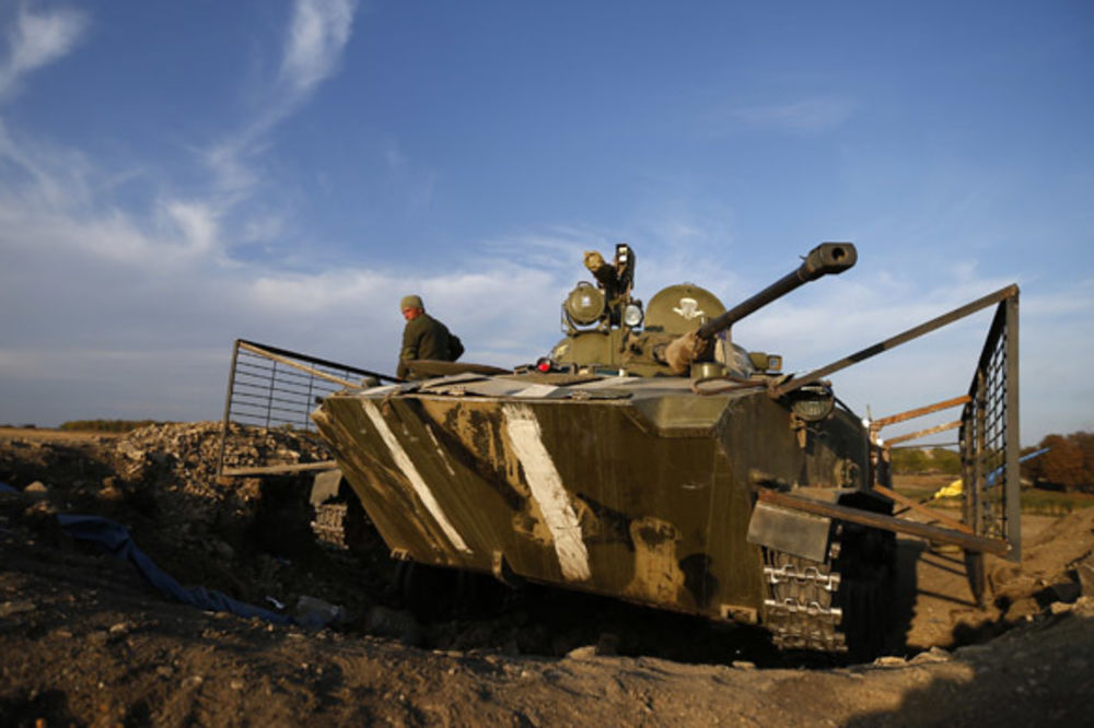 (VIDEO) PRESUDNA BITKA ZA DONBAS: Proruske snage u obruču drže 7.000 ukrajinskih vojnika!