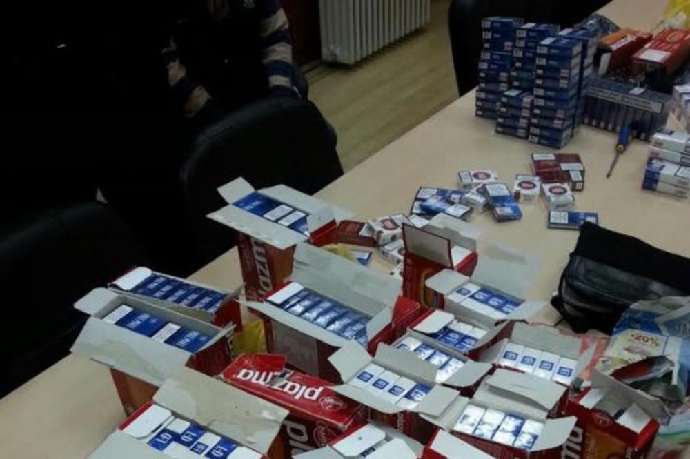 ŠVERC: Na Ðerdapu zaplenili 2.000 boksova cigareta!