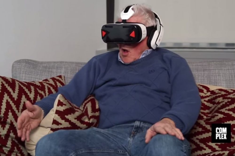 (VIDEO) NJIHOV PRVI PUT: Kako su reagovali penzioneri kad su gledali virtuelni pornić