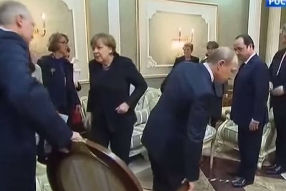 (VIDEO) OVO MOŽE SKUPO DA GA KOŠTA: Lukašenko dvaput izmakao stolicu Putinu!