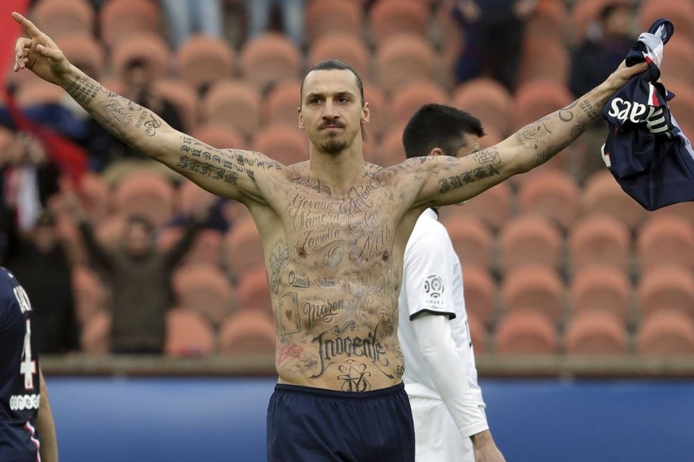 (VIDEO) NEMA MESTA ZA NOVU: Pogledajte tetovaže Zlatana Ibrahimovića