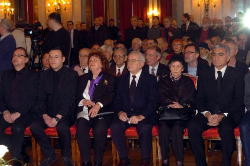 (FOTO) OPROŠTAJ OD ATLETSKE LEGENDE: Održana komemoracija Franji Mihaliću