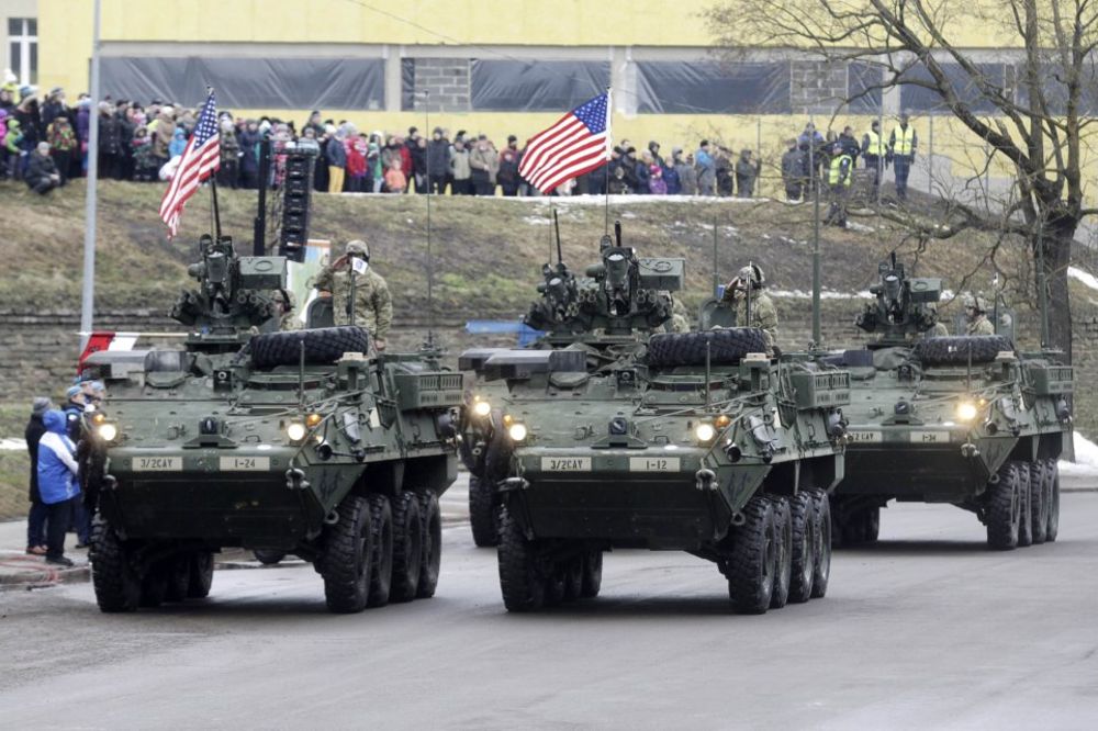 (VIDEO I FOTO) PRST U OKO MOSKVI: Američki tenkovi paradirali u Estoniji na 300 metara od Rusije