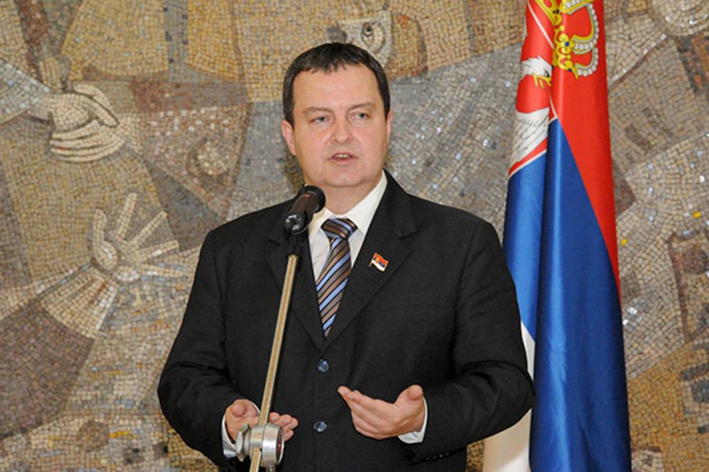 DAČIĆ: Srbija se neće baviti Hrvatskom