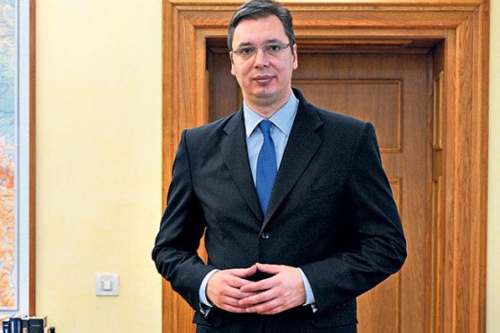 PREMIJER PROSLAVIO ROĐENDAN: Vučić od Dačića dobio karton vina