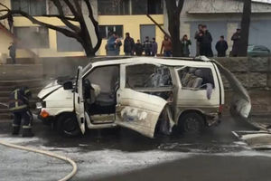 (VIDEO) EKSPLOZIJA U HARKOVU: Bomba raznela auto komandanta specijalne milicije