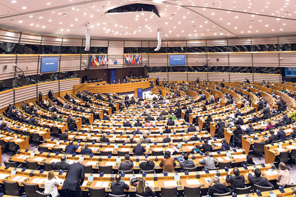 PODRŠKA NA PUTU KA EU: Evropski parlament izglasao rezoluciju o Srbiji, kritikovan položaj medija