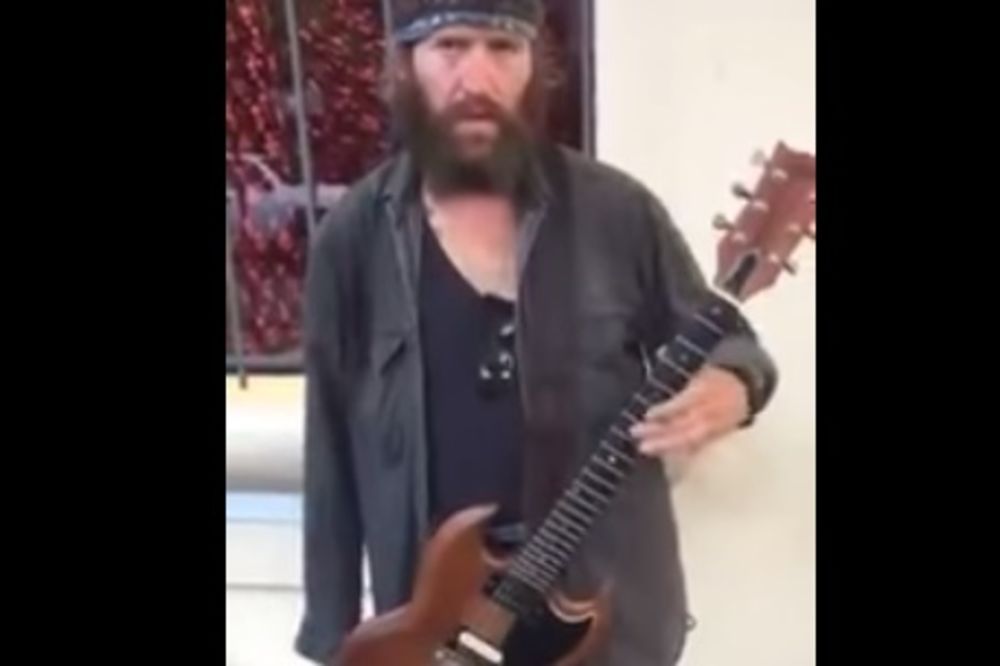 (VIDEO) JEDNORUKI DŽIMI HENDRIKS: Pogledajte kako svira gitaru ovaj hendikepirani čovek