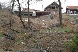 KIŠA AKTIVIRALA KLIZIŠTE: Ugroženo 12 kuća u Rekovcu