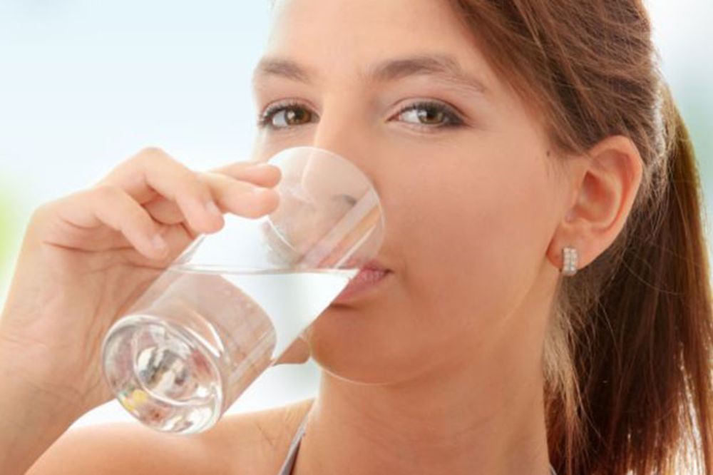 Da li pijete vodu na pravilan način?