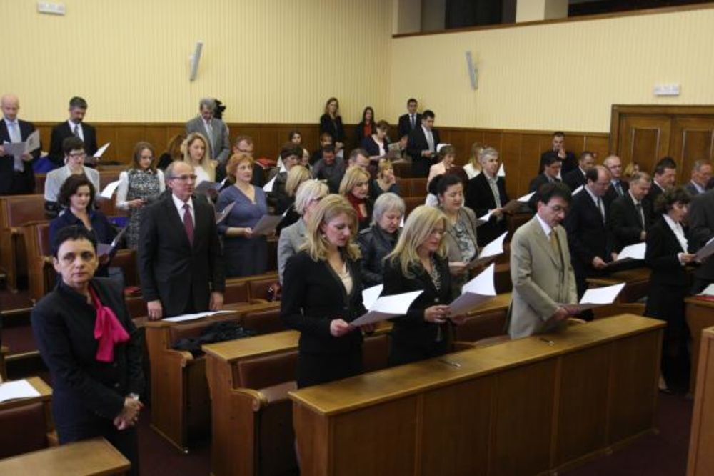 POLOŽILI ZAKLETVU: Srbija dobila 46 novih javnih beležnika