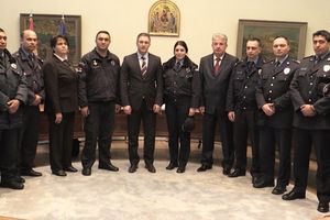 RAVNOPRAVNI USLOVI ZA SVE: Stefanović sa predstavnicima PA Evropski policajci romske nacionalnosti