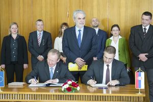 Stefanović sa komesarom EU: Potpisan Sporazum o učešću Srbije u Mehanizmu civilne zaštite