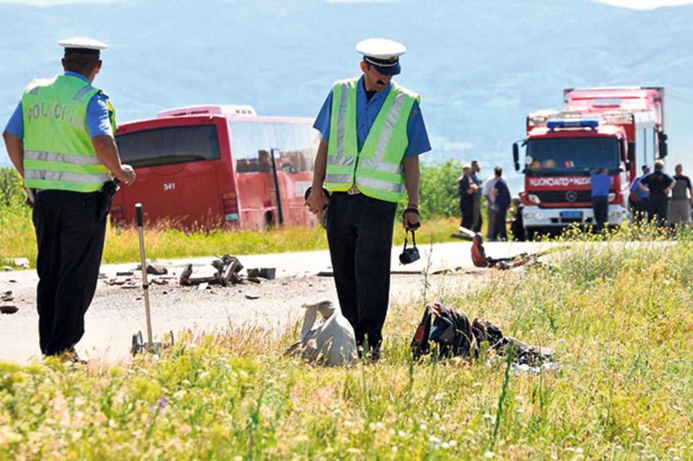 ZAKUCALI SE U KAMION: Slovenka poginula u sudaru s kamionom, muž povređen