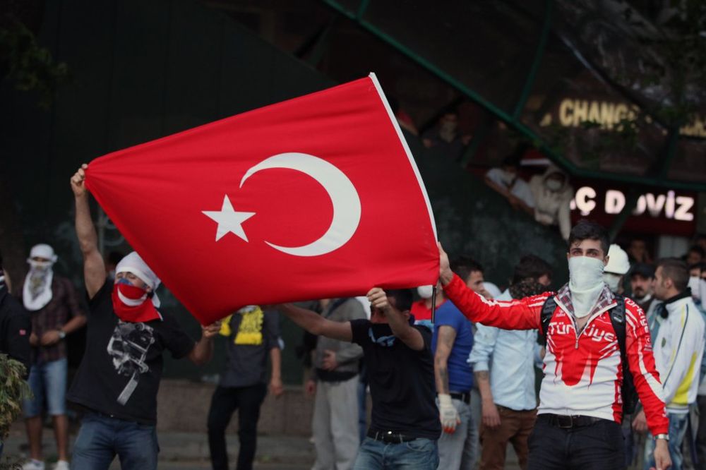 PROTESTI U BEČU: Turci i Jermeni blokiraju centar grada!