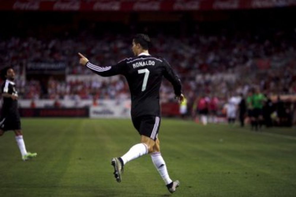 (VIDEO): NOVI HET - TRIK: Ronaldo zaustavio Sevilju i prestigao Mesija