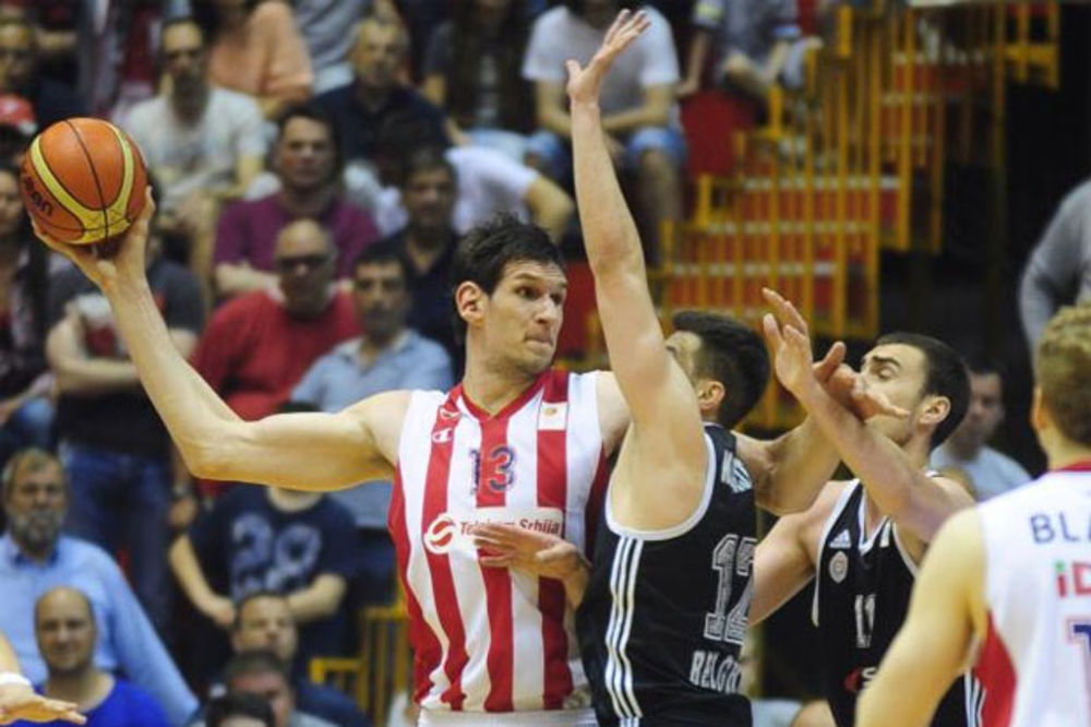 (VIDEO, FOTO) U DERBIJU NIŠTA NOVO: Košarkaši Zvezde šesti put u sezoni savladali Partizan