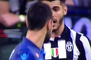 (VIDEO) NABADA KAO ZIDAN: Fudbaler Napolija glavom nokautirao Moratu!