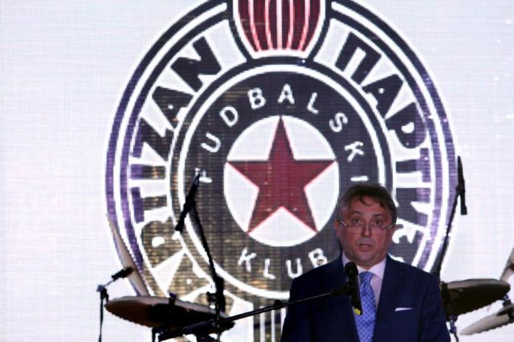 (FOTO) CRNO-BELO VESELJE: FK Partizan proslavio osvajanje 26. titule