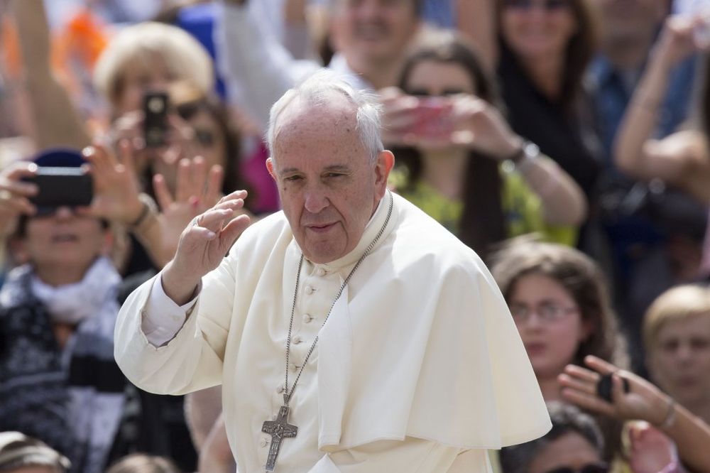 Papa Franja: Novac je đavolji izmet!