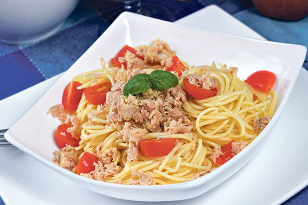 Špagete s tunjevinom i paradajzom