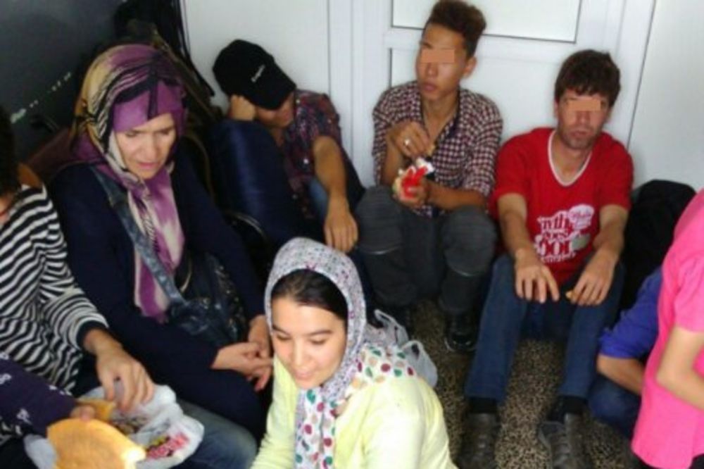 NA ŽELEZNIČKOJ STANICI KOD BUJANOVCA: Carinici otkrili više od 20 Avganistanaca u teretnom vozu