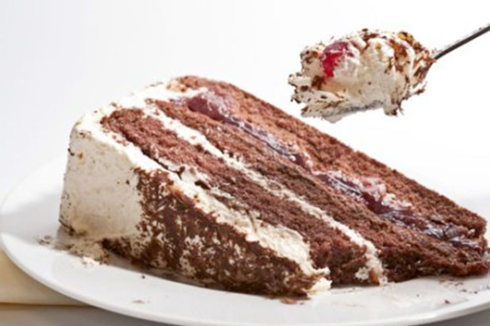 TAJNI RECEPT BEOGRADSKIH POSLASTIČARA: Pariska torta sa šlagom i čokoladom