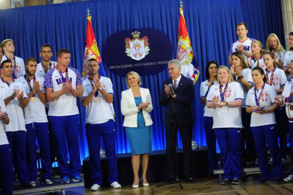 NIKOLIĆ OSVAJAČIMA MEDALJA IZ BAKUA: Hvala što ste pokazali da imamo budućnost