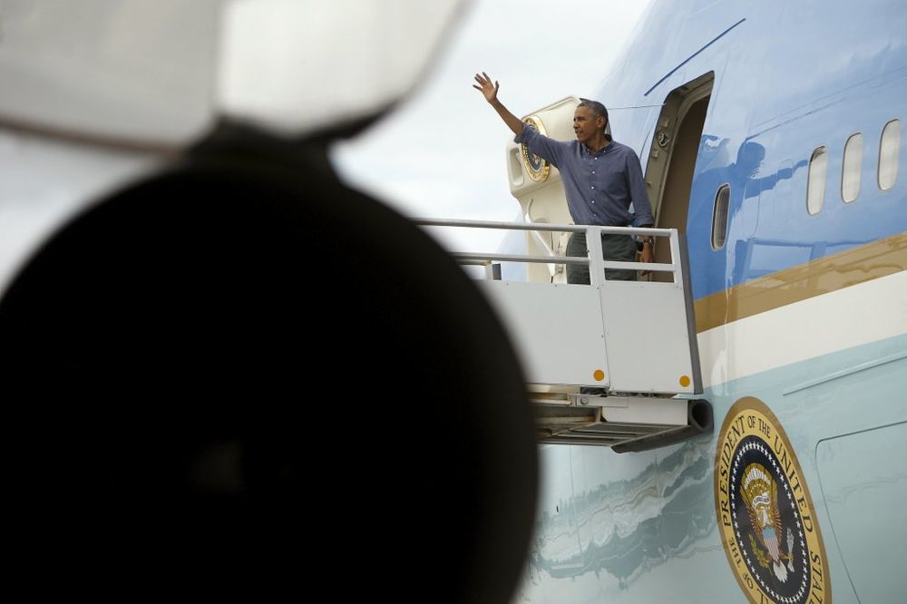 (VIDEO) NI A-BOMBA MU NIŠTA NE MOŽE: 9. stvari koje ne znate o avionu američkih predsednika