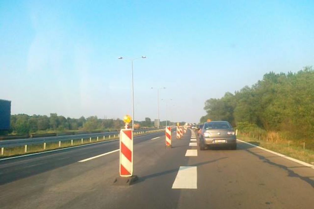 PAŽLJIVO ZA VOLANOM: Saobraćaj u Srbiji bez zastoja, ali moguća magla
