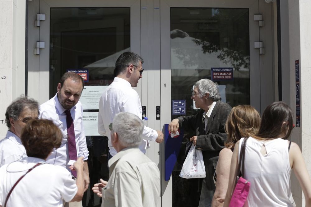 GRČKA DANAS: Banke zatvorene, građanima samo po 50 evra