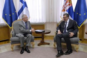 OPROŠTAJNA POSETA: Vučić s finskim ambasadorom o ulaganju u pribojski FAP
