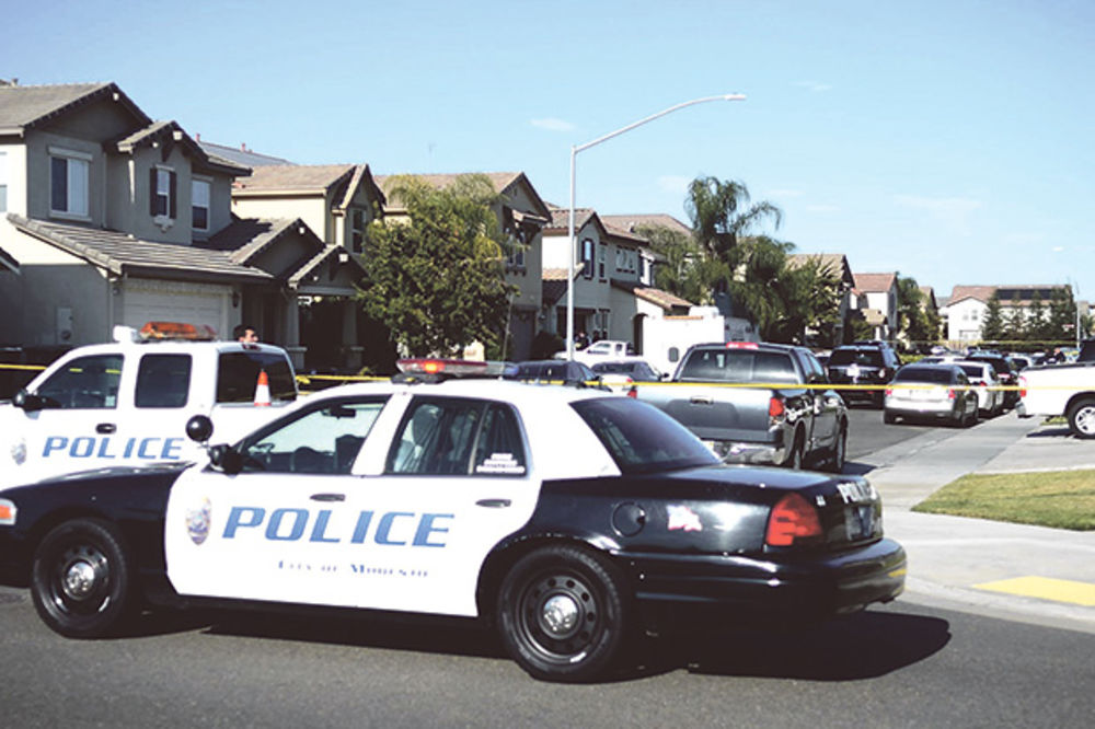 Užas u Kaliforniji: Ubio troje dece i dvoje odraslih!