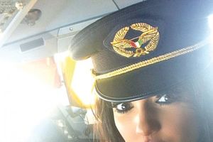 RAZVRAT NA LETU LONDON-NJUJORK: Nevaljali pilot dao porno-zvezdi da upravlja avionom!