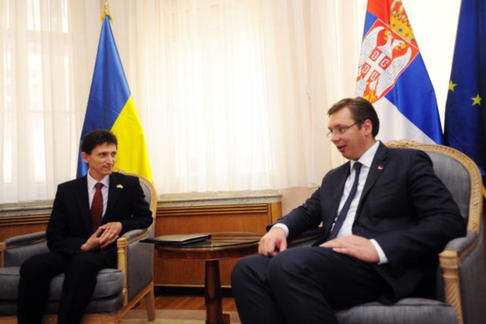 (FOTO) PREMIJER POŽELEO DOBRODOŠLICU: Vučić ugostio novog ambasadora Ukrajine