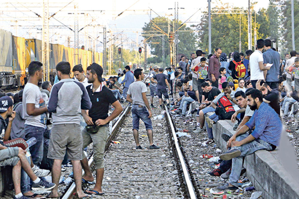 SVE VIŠE IZBEGLICA: Migranti će uskoro islamizirati Srbiju