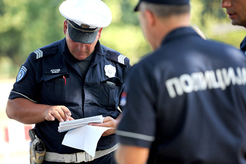 POLICIJSKA AKCIJA U BEOGRADU: Petorka lažno registrovala kola, pa oštetila budžet za 4 MILIONA