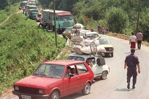 KOMESERIJAT UPOZORAVA: 20 godina od Oluje problemi izbeglih Srba bez rešenja