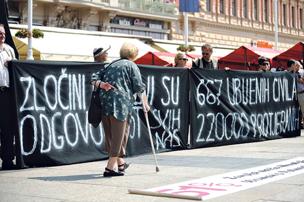 MIMOHOD: Usred Zagreba odali počast žrtvama Oluje