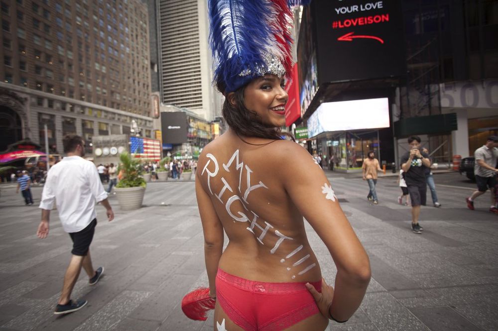 GRADONAČELNIK PROTIV TOPLESA: Da li će se Njujorkom i dalje šetati golišave lepotice?