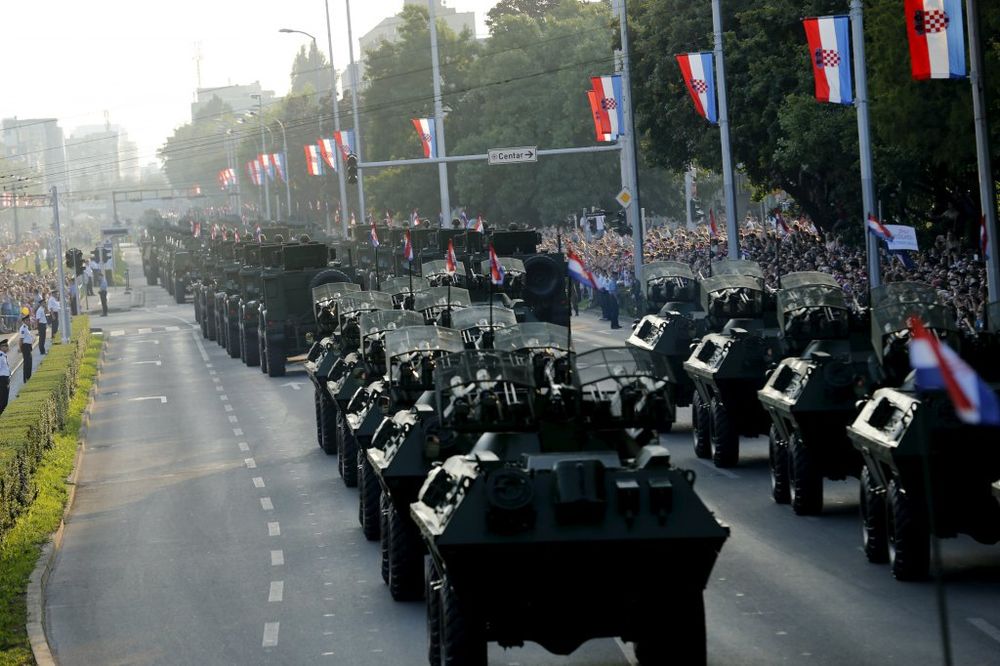 HRVATI NISU ŽALILI PARA ZA PROSLAVU OLUJE: Na vojnu paradu u Zagrebu potrošili 1,7 miliona evra!